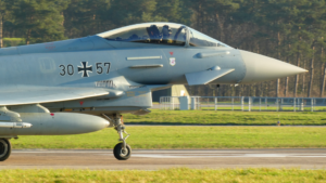 Sicherheitspolitik mit Bundeswehr-Typhoon?